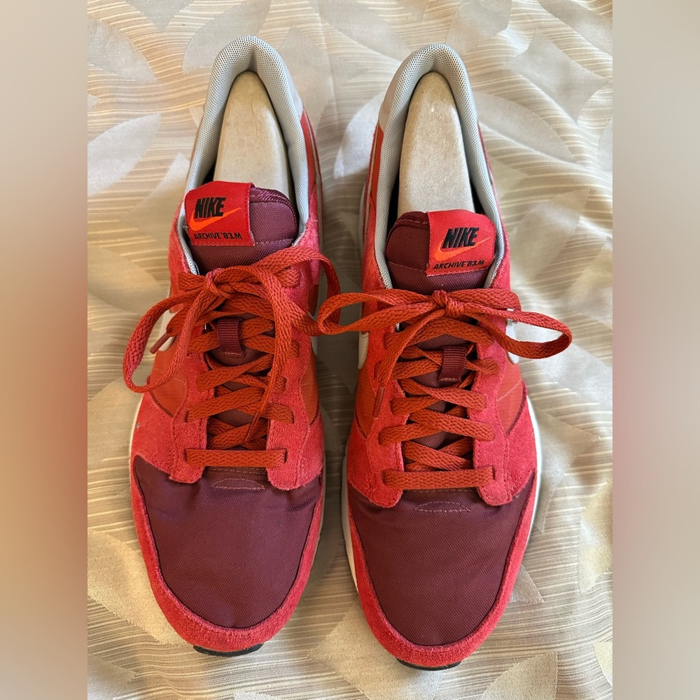 Nike Archive 83.M Men's Size
10.5 Game Red Grey White...